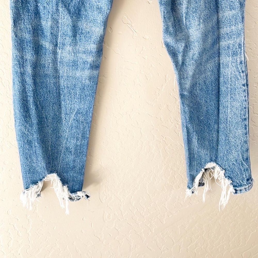 🌿Final Sale
Blank NYC The Madison Crop High Rise Denim Blue Jeans - Picture 9 of 10